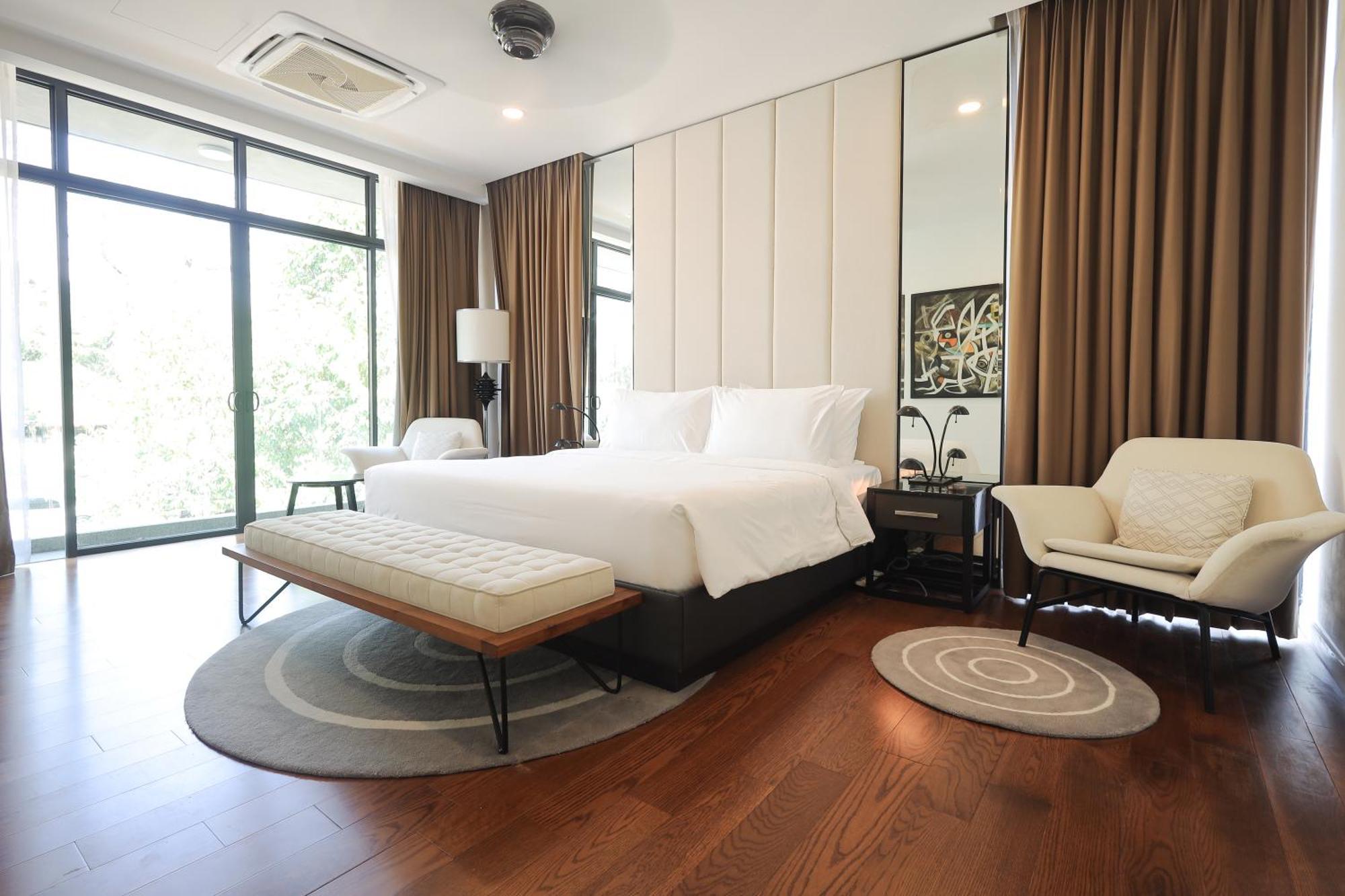 The Riyaz Lavanya Langkawi Pantai Cenang  Zewnętrze zdjęcie A bedroom at the hotel