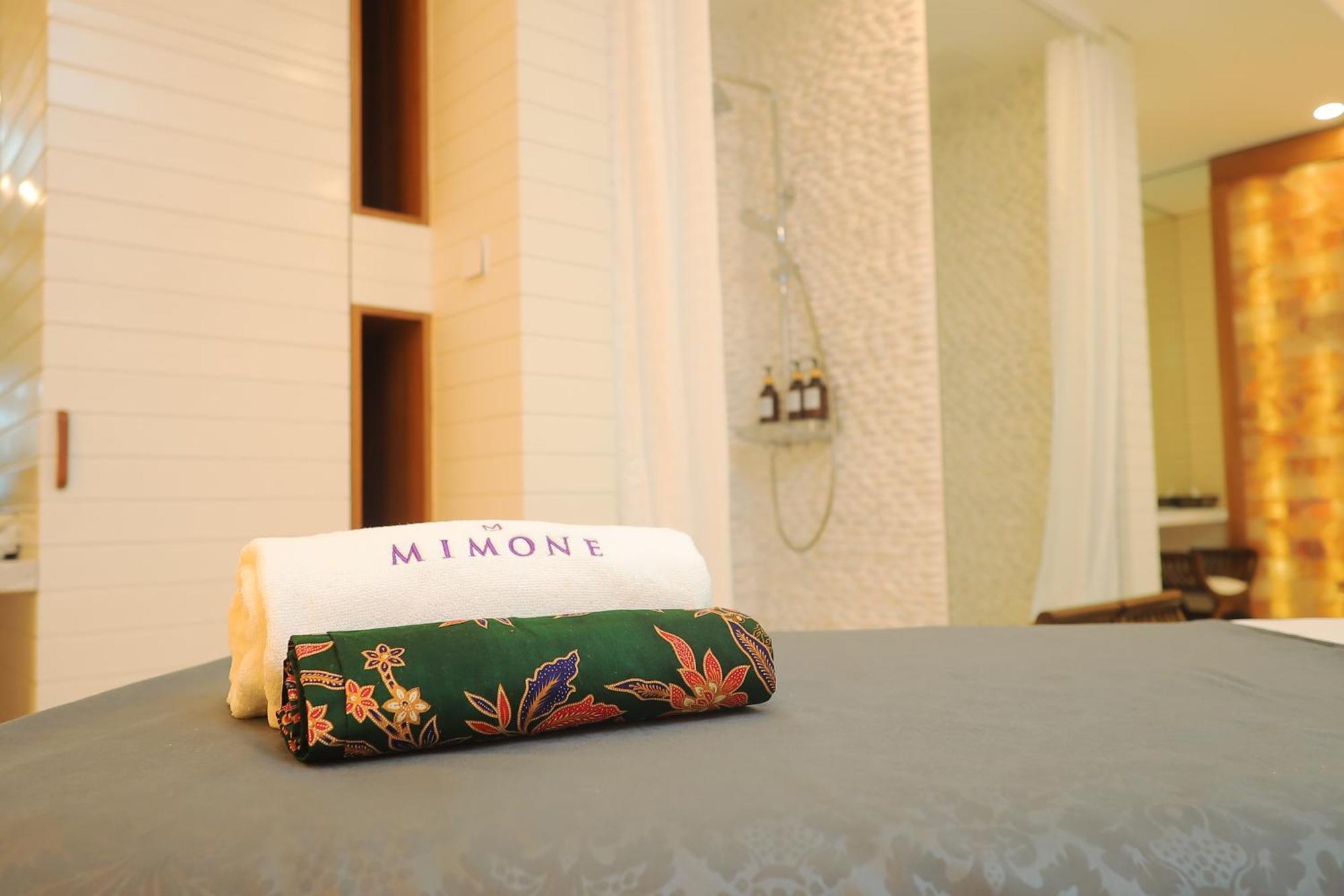 The Riyaz Lavanya Langkawi Pantai Cenang  Zewnętrze zdjęcie A folded bath towel