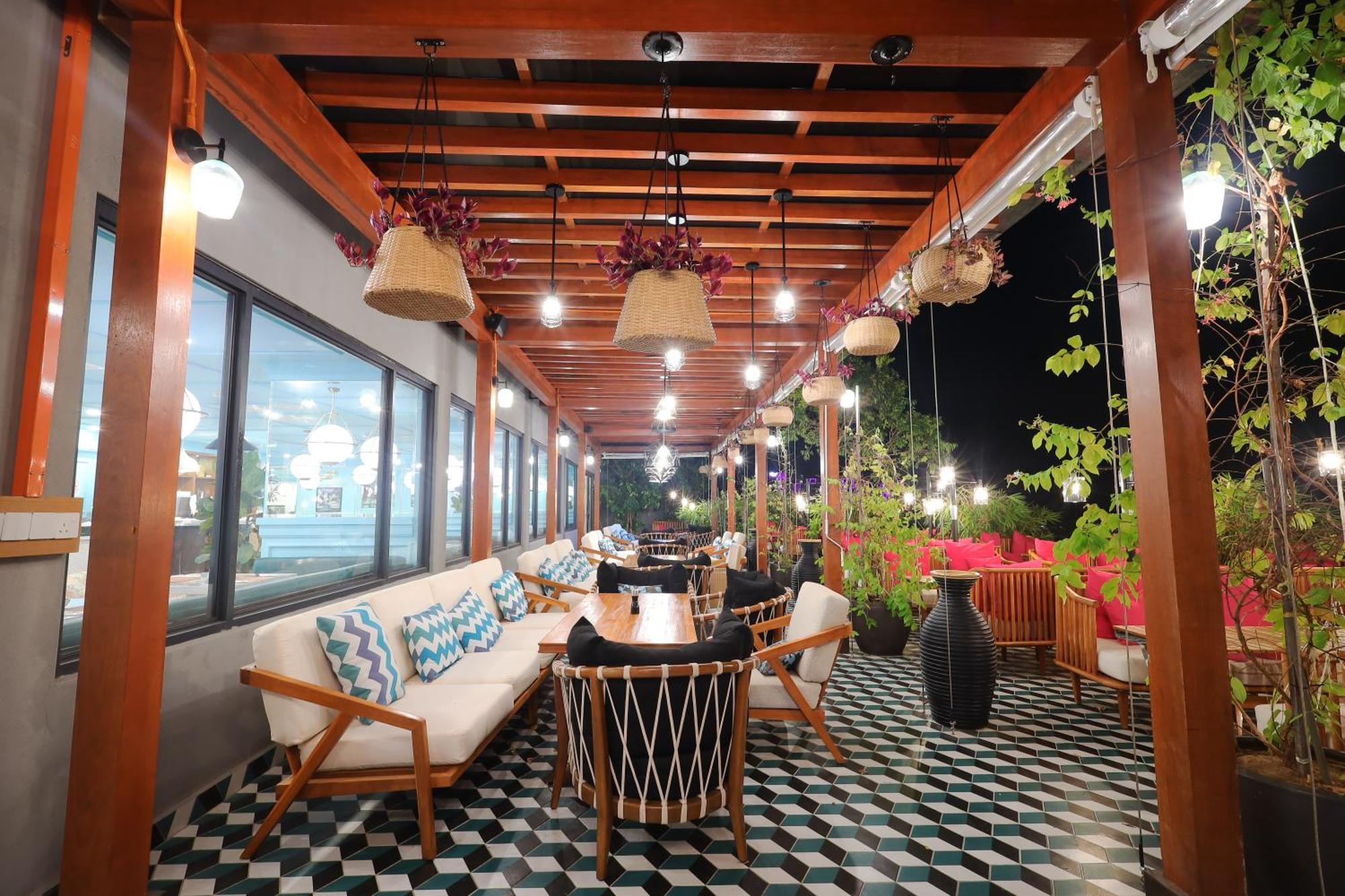 The Riyaz Lavanya Langkawi Pantai Cenang  Zewnętrze zdjęcie The interior of the restaurant